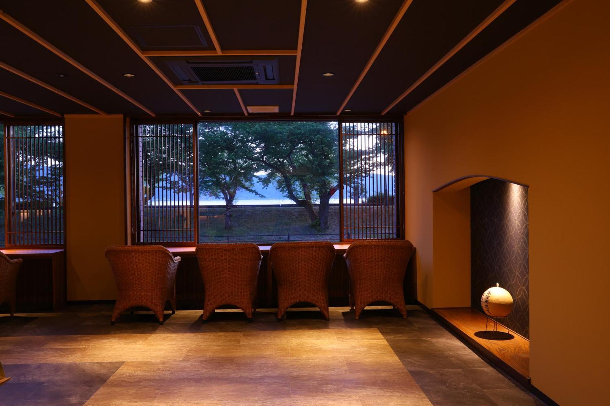 Suwakoen Hotel Сува Екстериор снимка